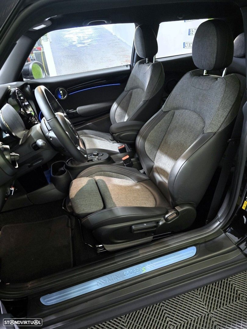 MINI 3 Portas Cooper SE - 12
