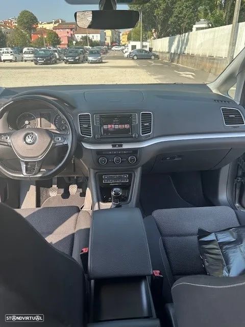 VW Sharan 2.0 TDI Confortline - 13