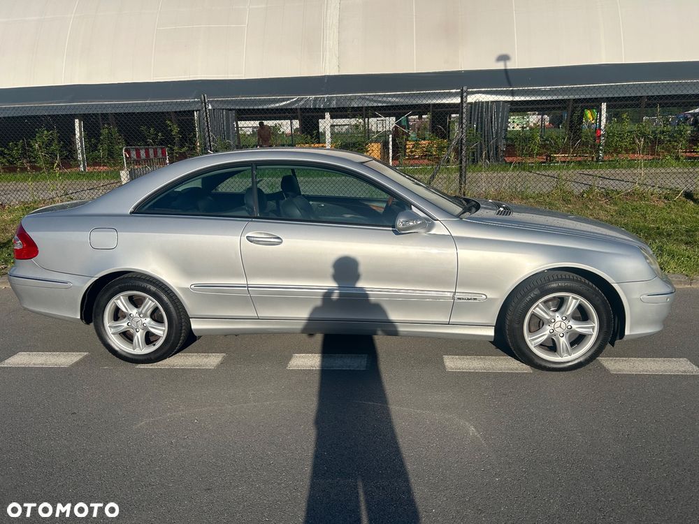 Mercedes-Benz CLK - 4