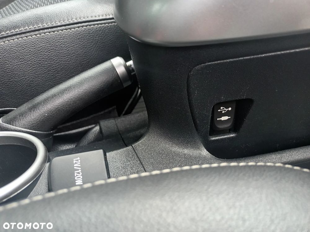 Toyota Verso 1.8 Prestige 7os EU6 - 27