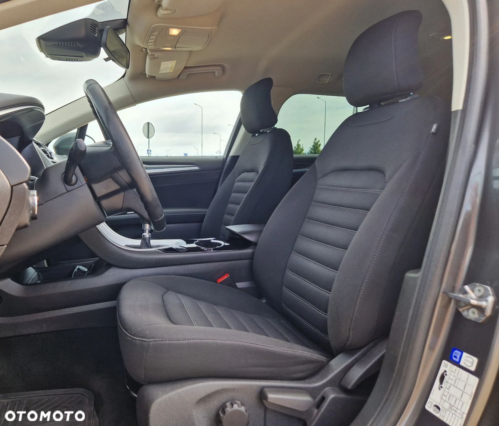 Ford Mondeo - 8