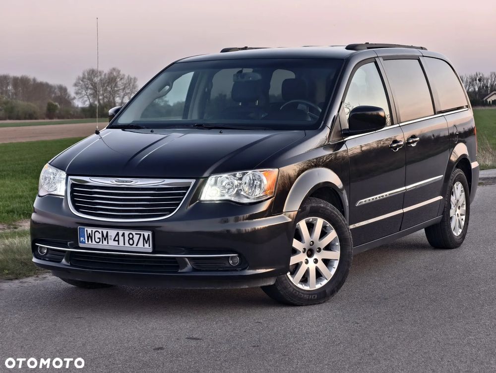Chrysler Town & Country ver-3-6-touring - 38