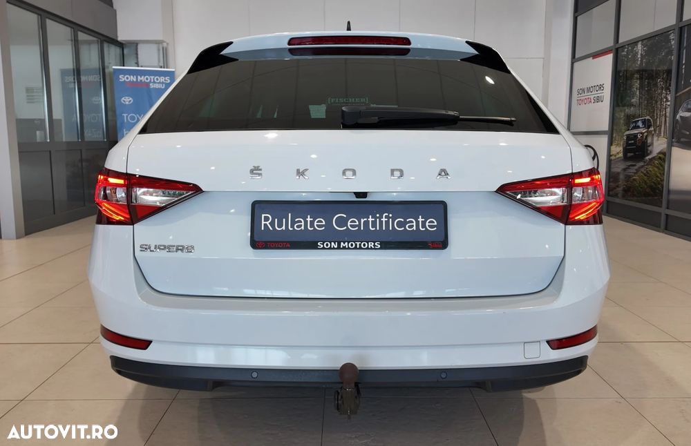 Skoda Superb 2.0 TDI DSG Ambition - 37