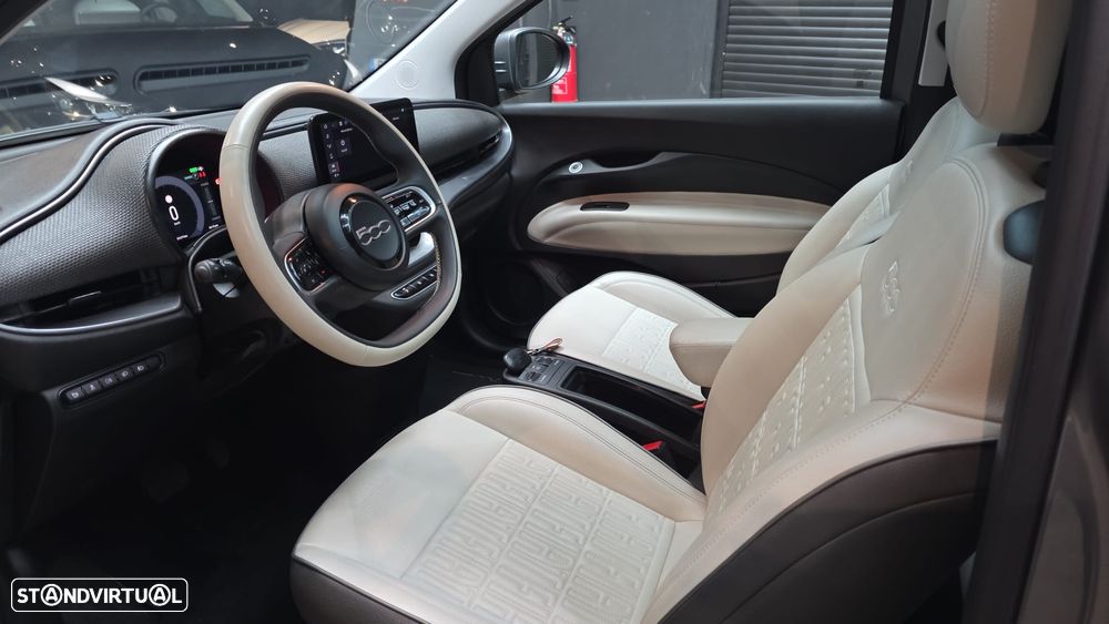 Fiat 500e La Prima - 13
