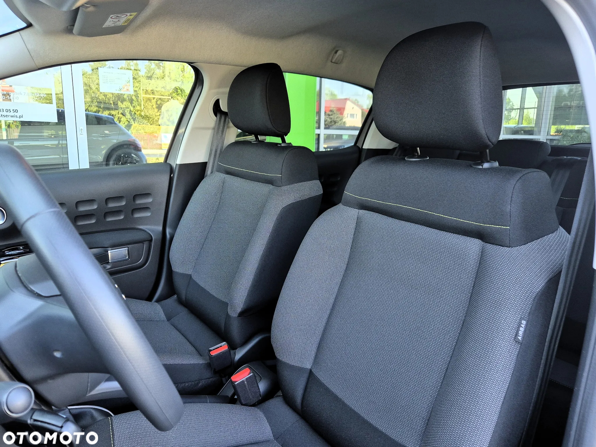 Citroën C3 1.2 PureTech Shine EAT6 - 12