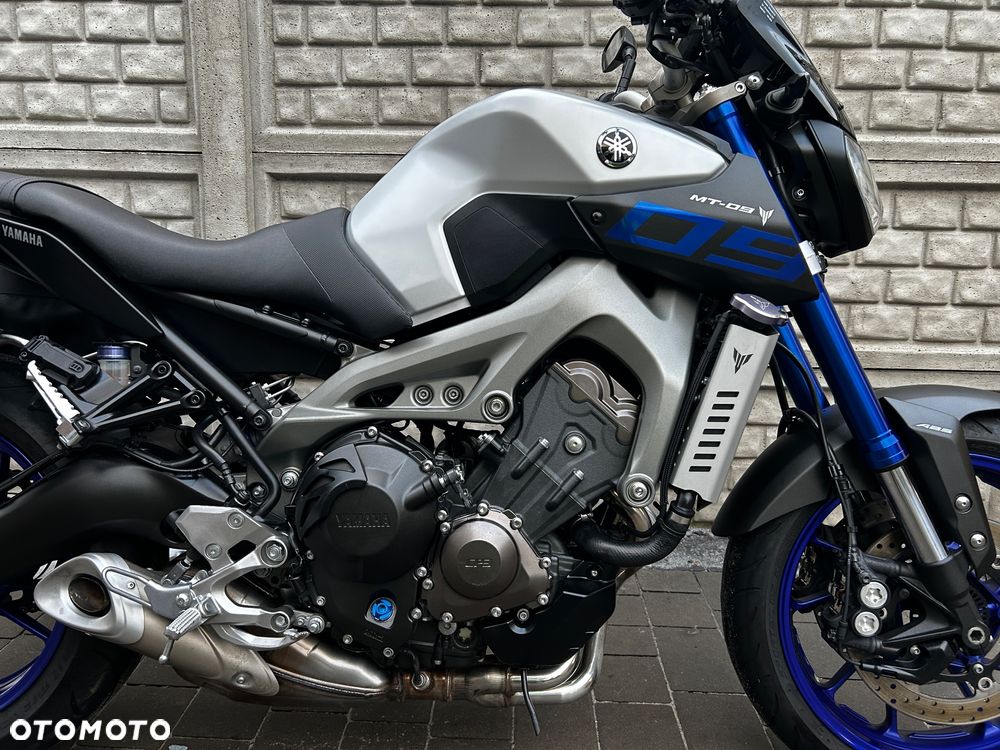 Yamaha MT - 6