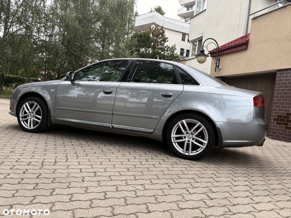 Audi A4 Limousine - 7