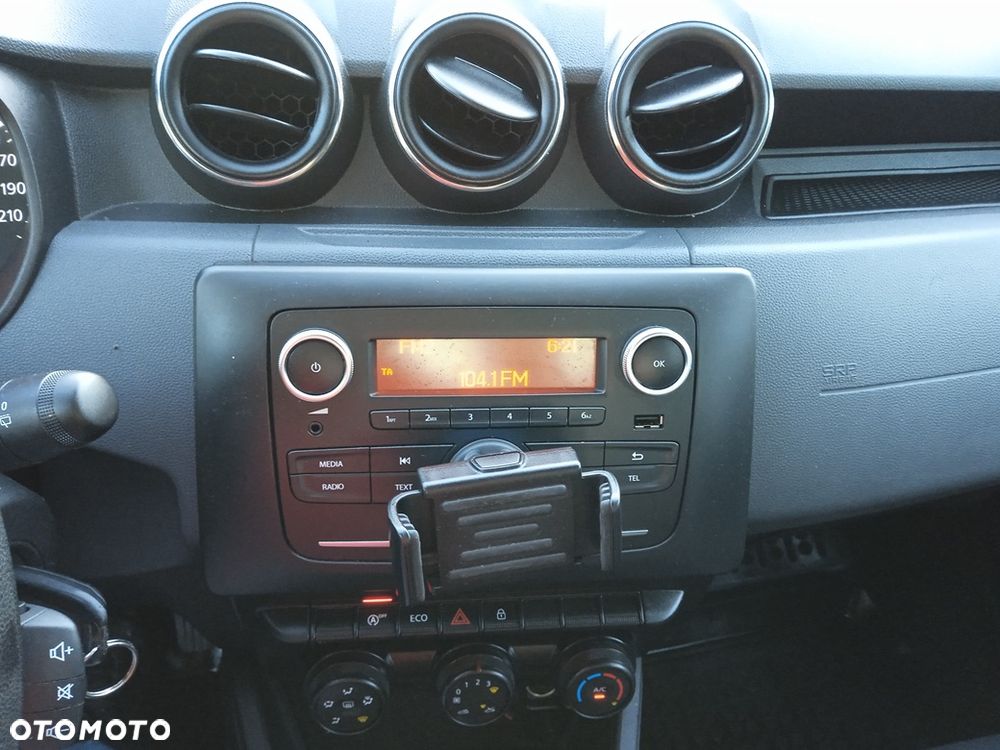Dacia Duster 1.6 SCe Laureate S&S - 15