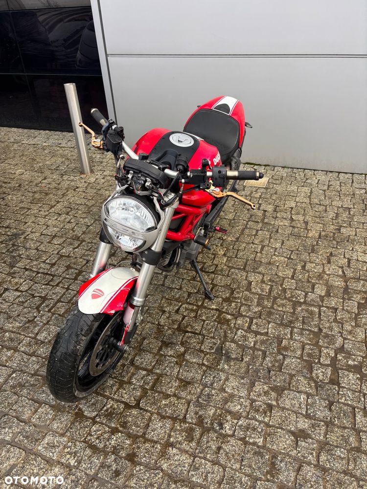 Ducati Monster - 4
