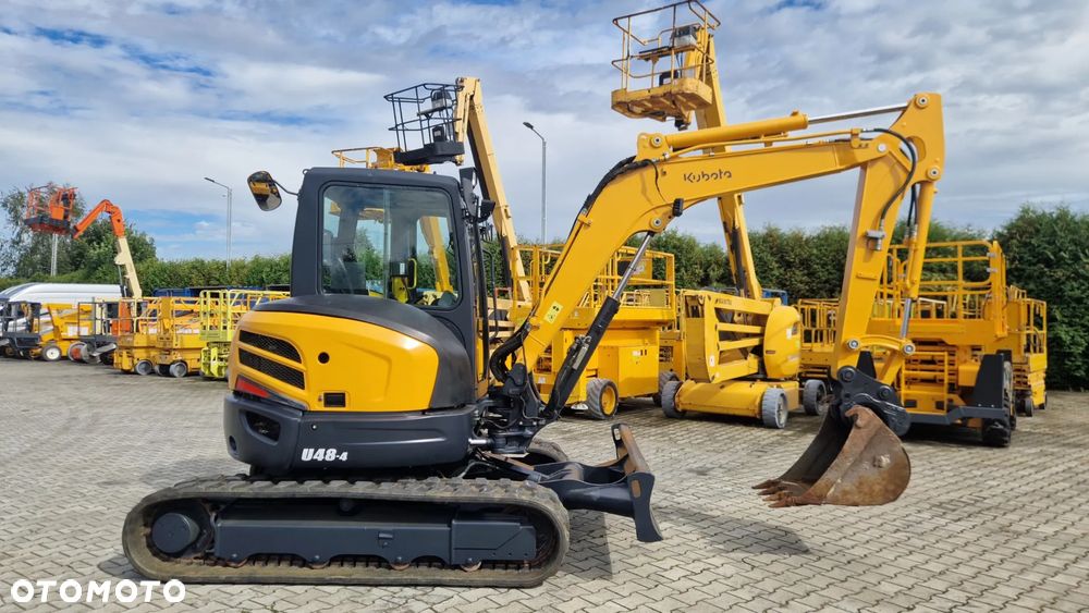 Kubota U 48 - 4 - 4