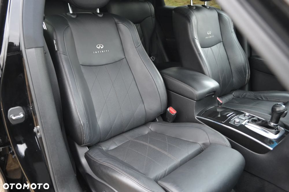 Infiniti FX FX30d AWD GT Premium - 39