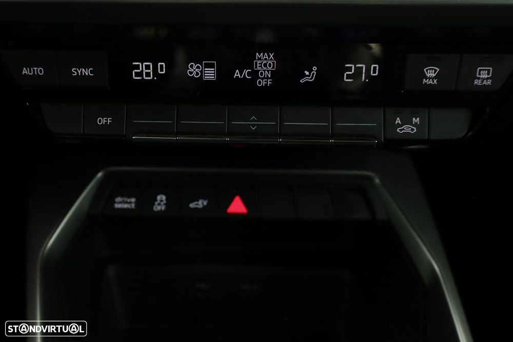 Audi A3 Sportback 45 TFSIe S line - 13