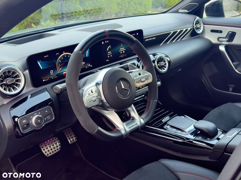 Mercedes-Benz CLA AMG 35 4-Matic 7G-DCT - 22