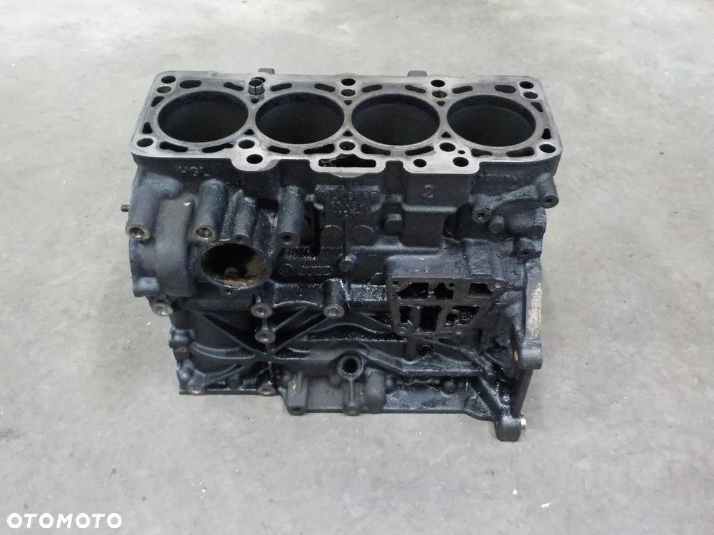 VW T5 2.0 TDI CAA BLOK SILNIKA - 1
