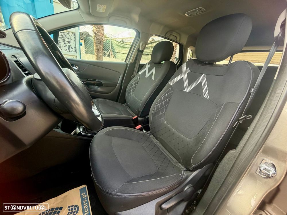 Renault Captur 1.2 TCe Exclusive EDC - 17