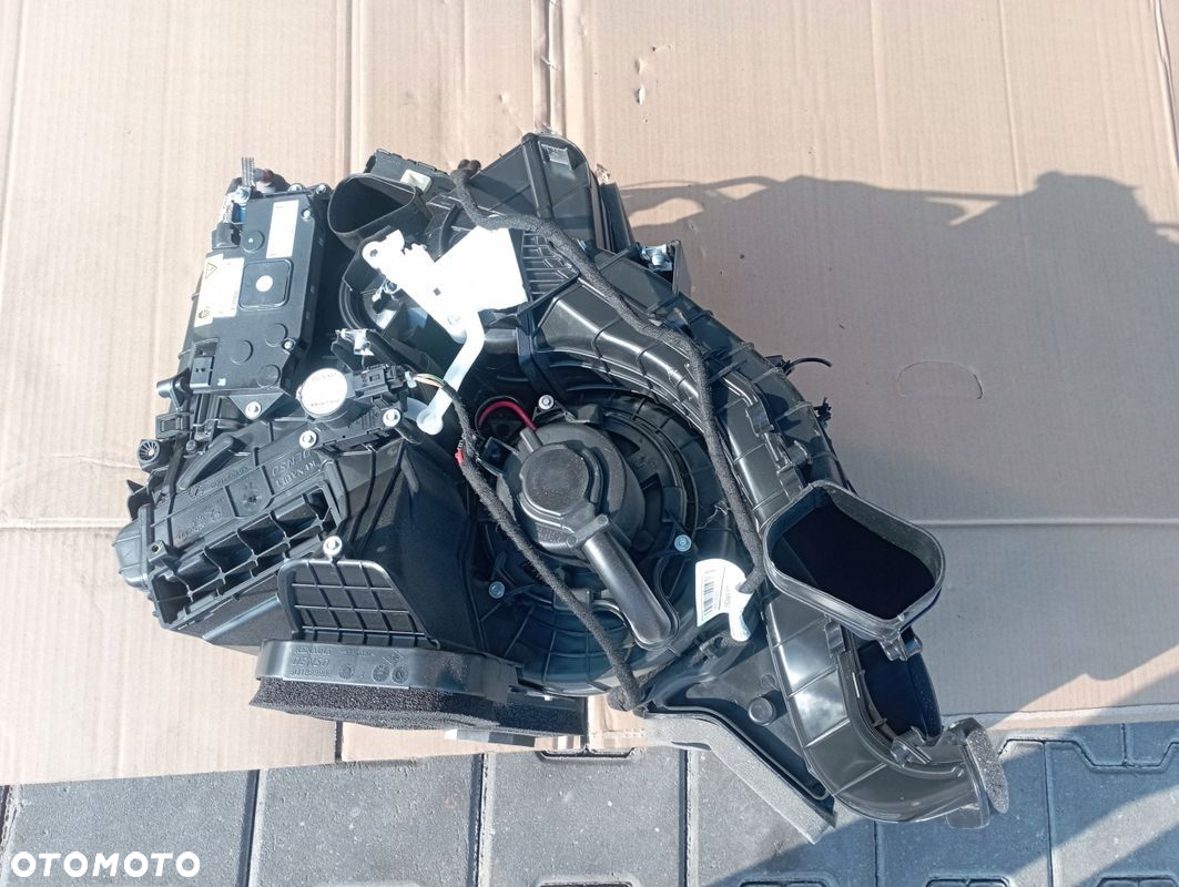 RENAULT ZOE NAGRZEWNICA EUROPA 272706217R - 3