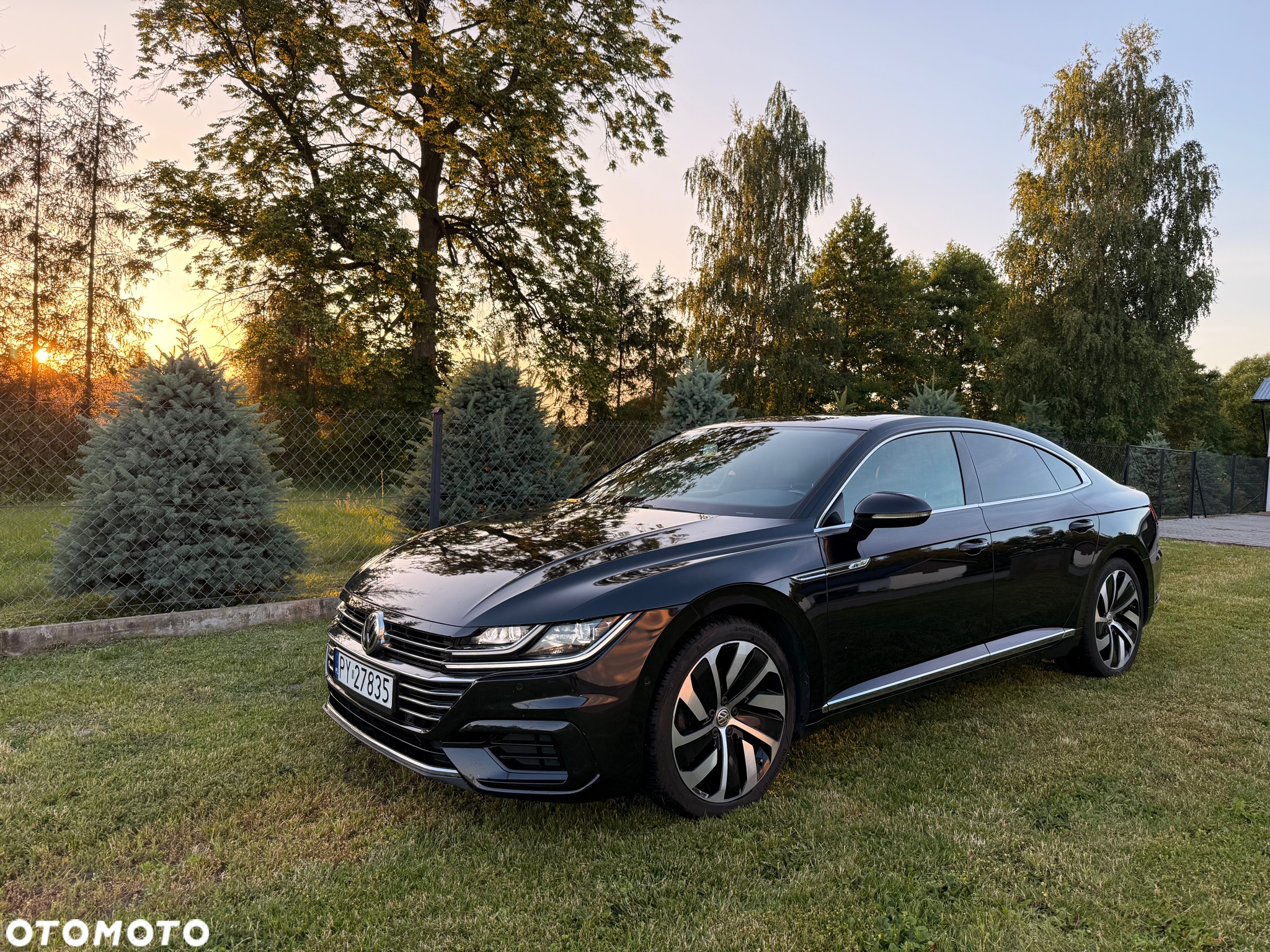 Volkswagen Arteon 2.0 TDI SCR R-Line DSG - 2