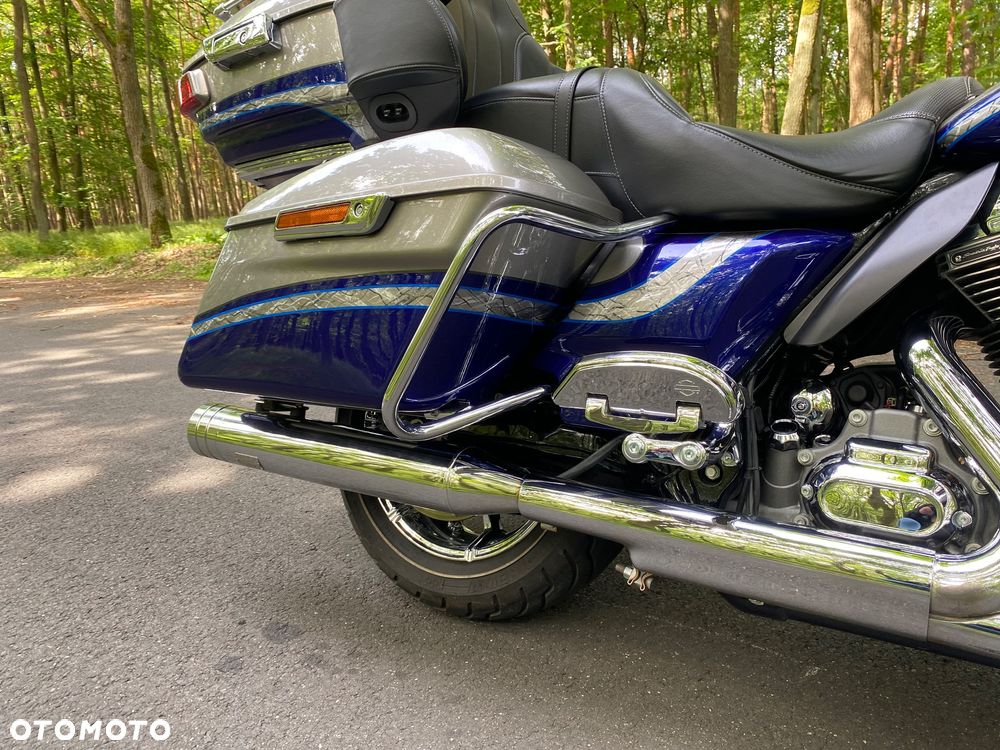 Harley-Davidson Touring Ultra Limited - 19