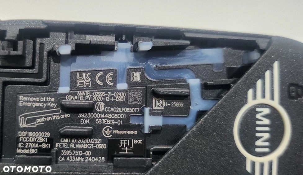 PILOT KLUCZYK MINI COUNTRY U25 5B3E8E9 CZĘSTOTLIEOŚĆ 433MHz - 6