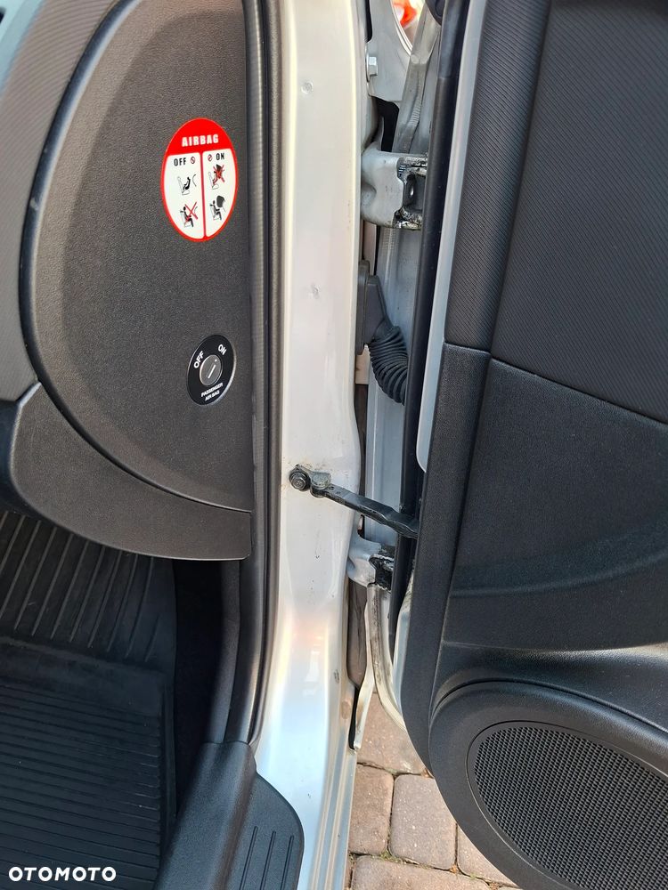 Kia Ceed - 29