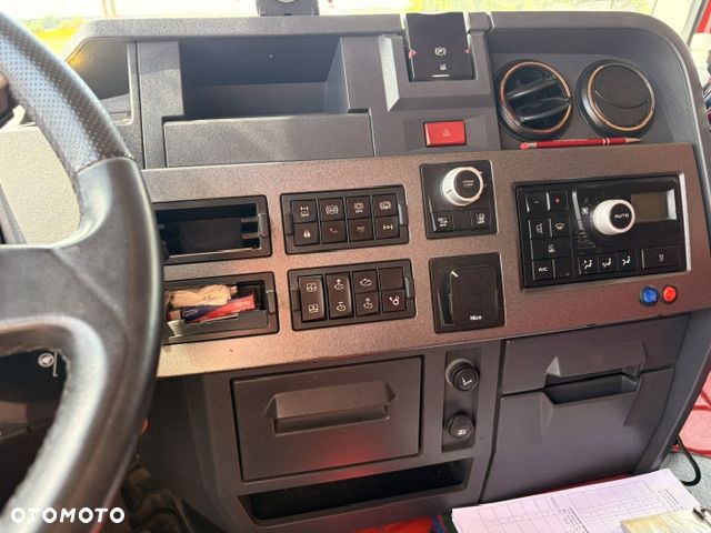 Renault T460 - 9