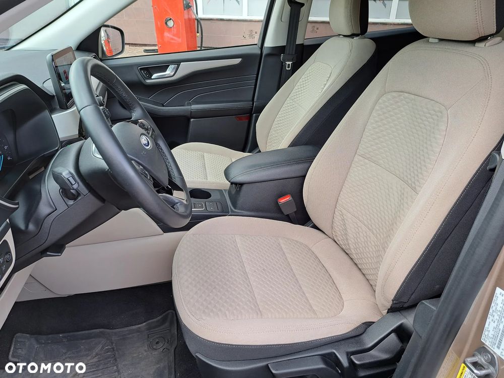 Ford Kuga - 15