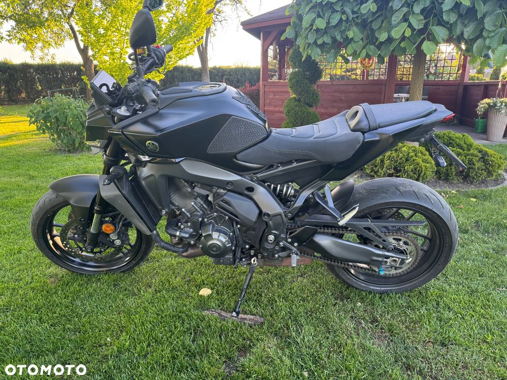 Yamaha MT - 27