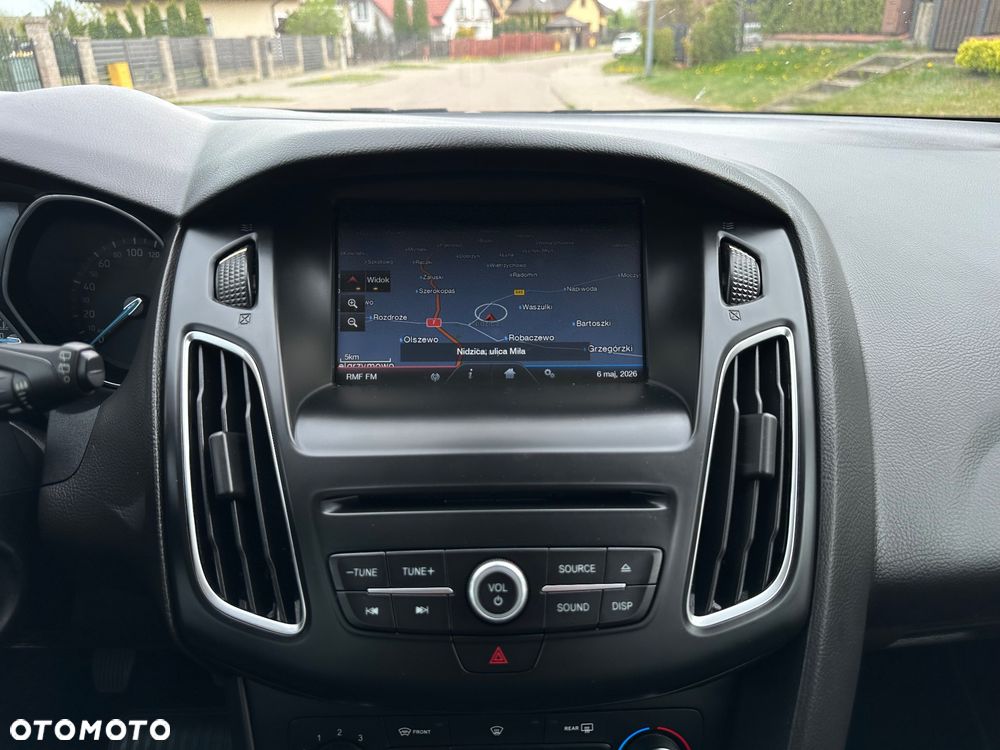 Ford Focus 1.0 EcoBoost Titanium - 22