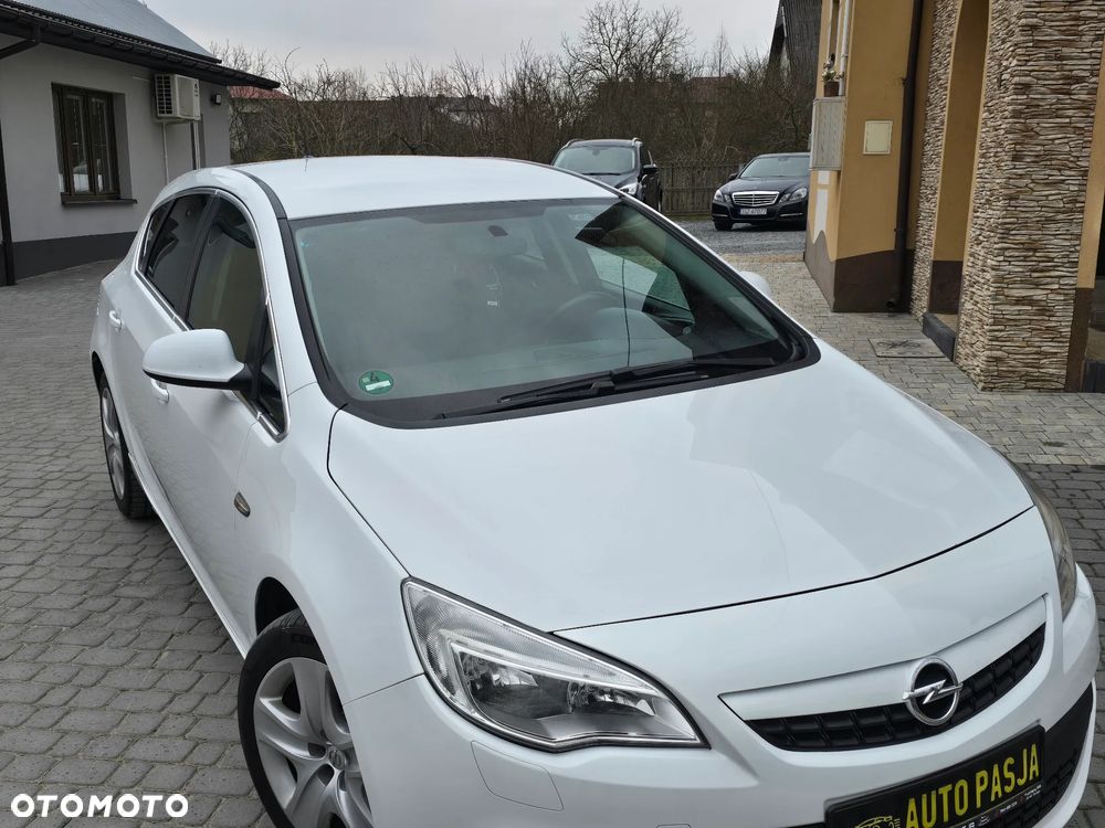 Opel Astra 1.4 Turbo - 9