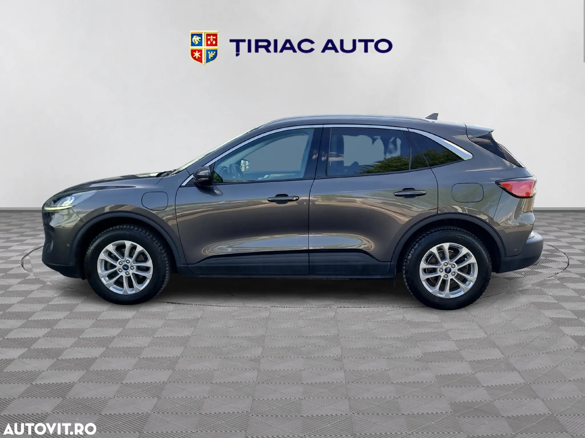 Ford Kuga 2.5 Duratec PHEV ACTIVE - 3