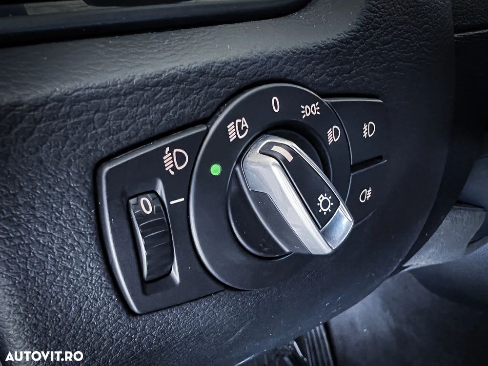 BMW X1 xDrive20d - 15