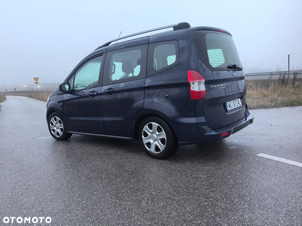 Ford Tourneo Courier - 4