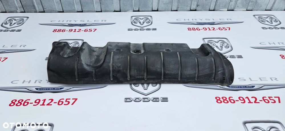 Chrysler Pacifica 2016- Osłona tylna podwozia pod zderzak Maskownica pasa tył  68253372AA