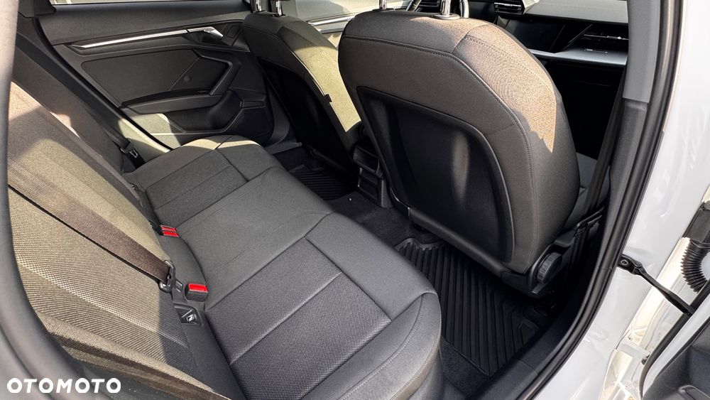 Audi A3 Sportback 30 TDI S tronic - 23
