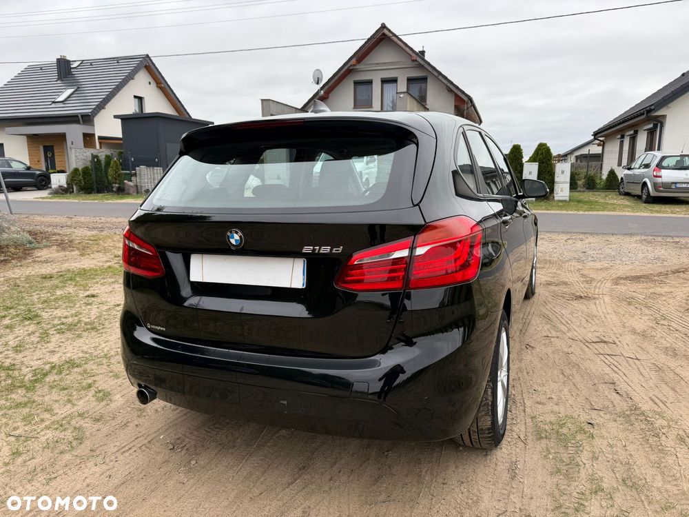 BMW Seria 2 216d Sport Line - 13