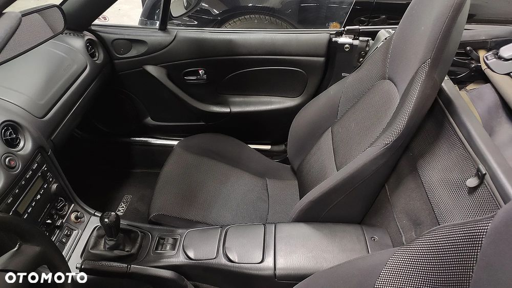 Mazda MX-5 1.6i 16V - 15