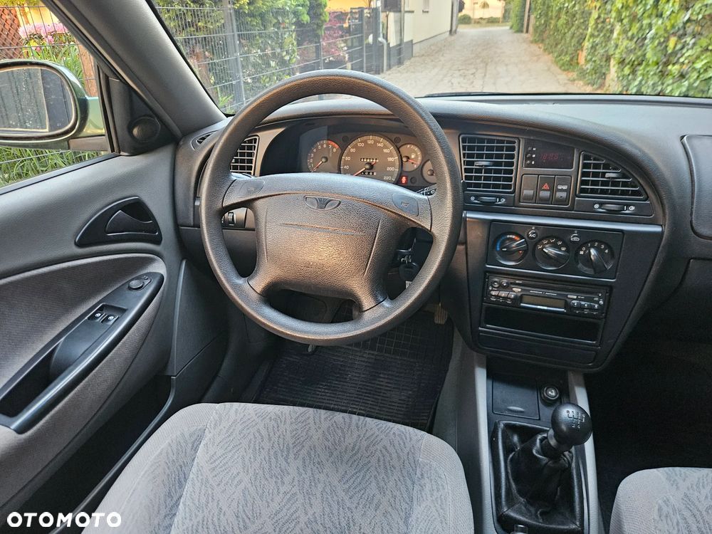 Daewoo Nubira - 12