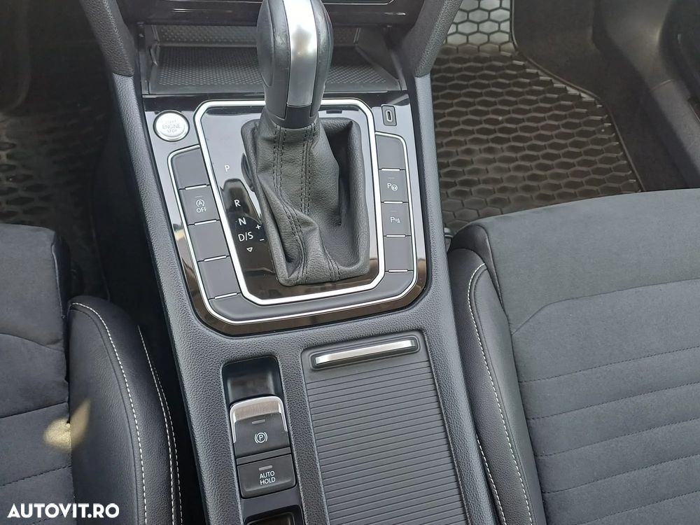 Volkswagen Passat 2.0 TDI 4Mot DSG Highline - 22