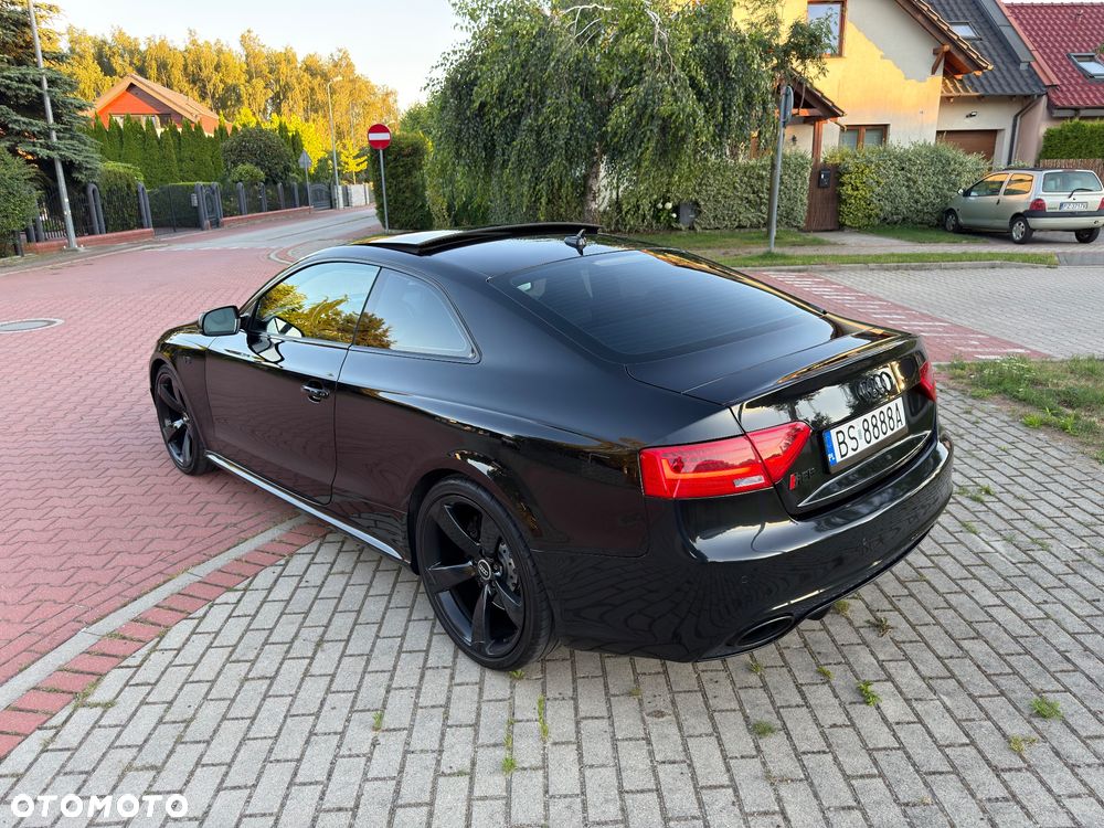 Audi RS5 Coupé Standard - 16