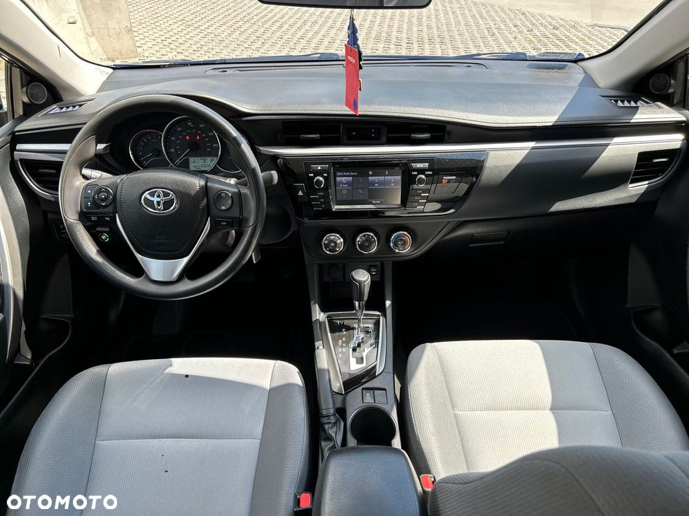 Toyota Corolla 1.8 LE - 13