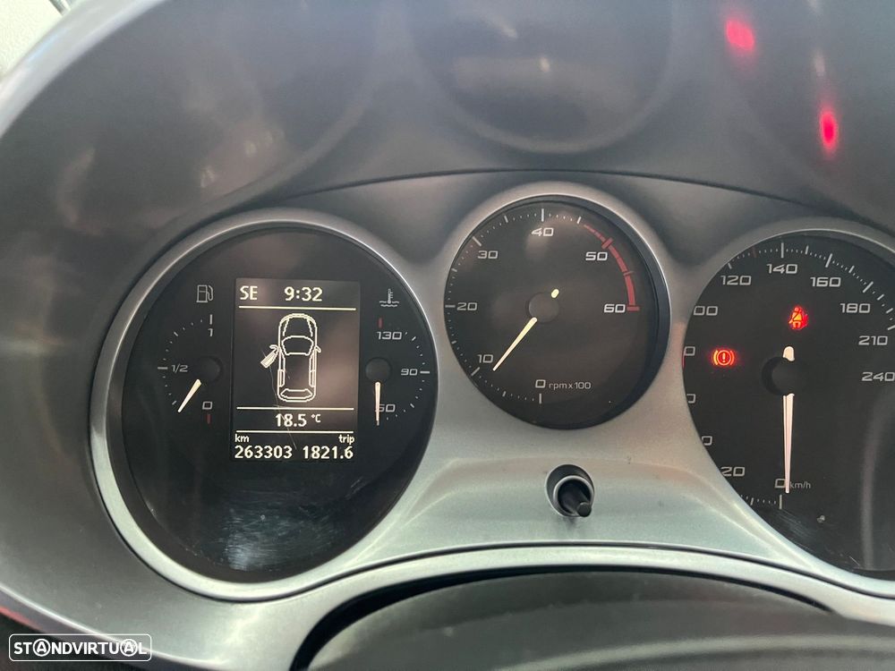 SEAT Leon 1.9 TDI Eco Sport Limited - 12