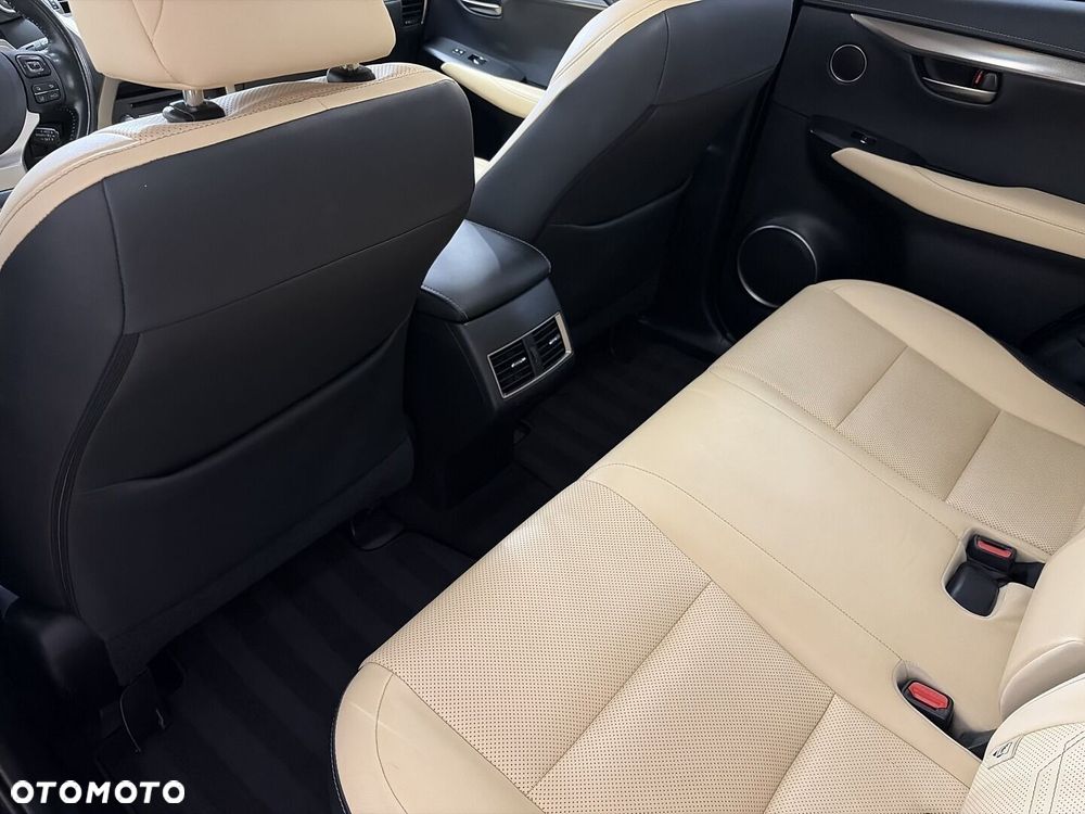 Lexus NX 300 Comfort AWD - 12