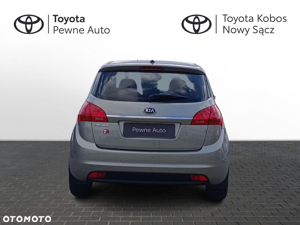 Kia Venga - 6