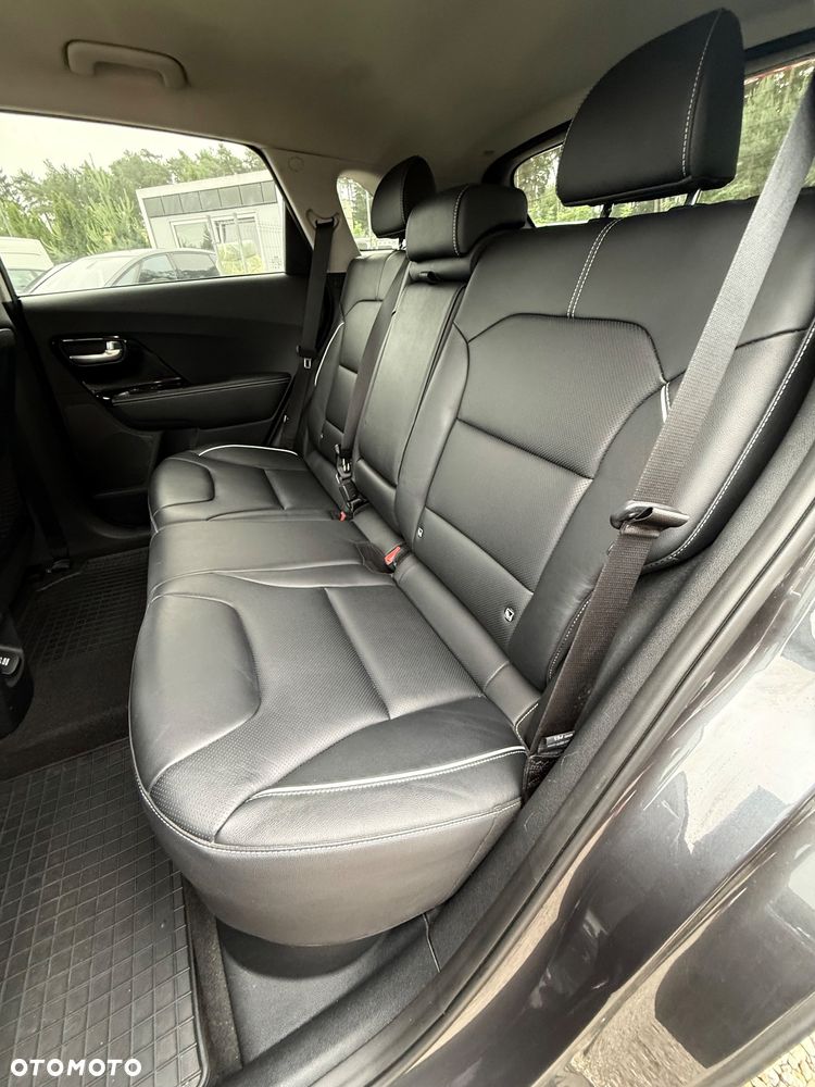 Kia Niro 64kWh L - 11