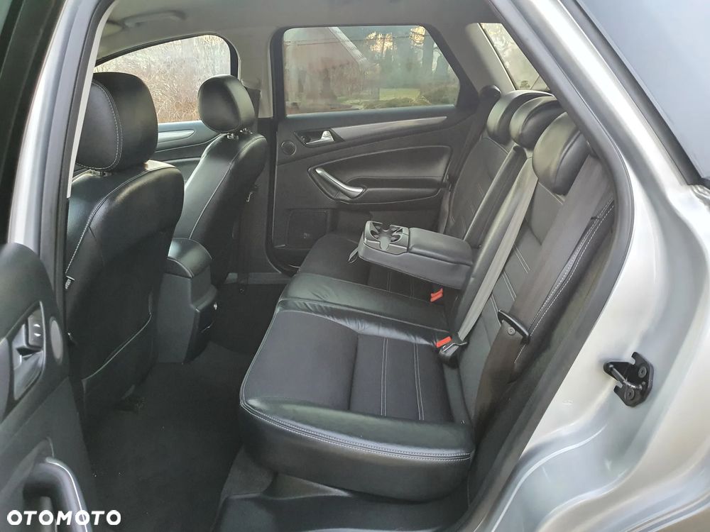 Ford Mondeo 2.0 TDCi Titanium X - 33