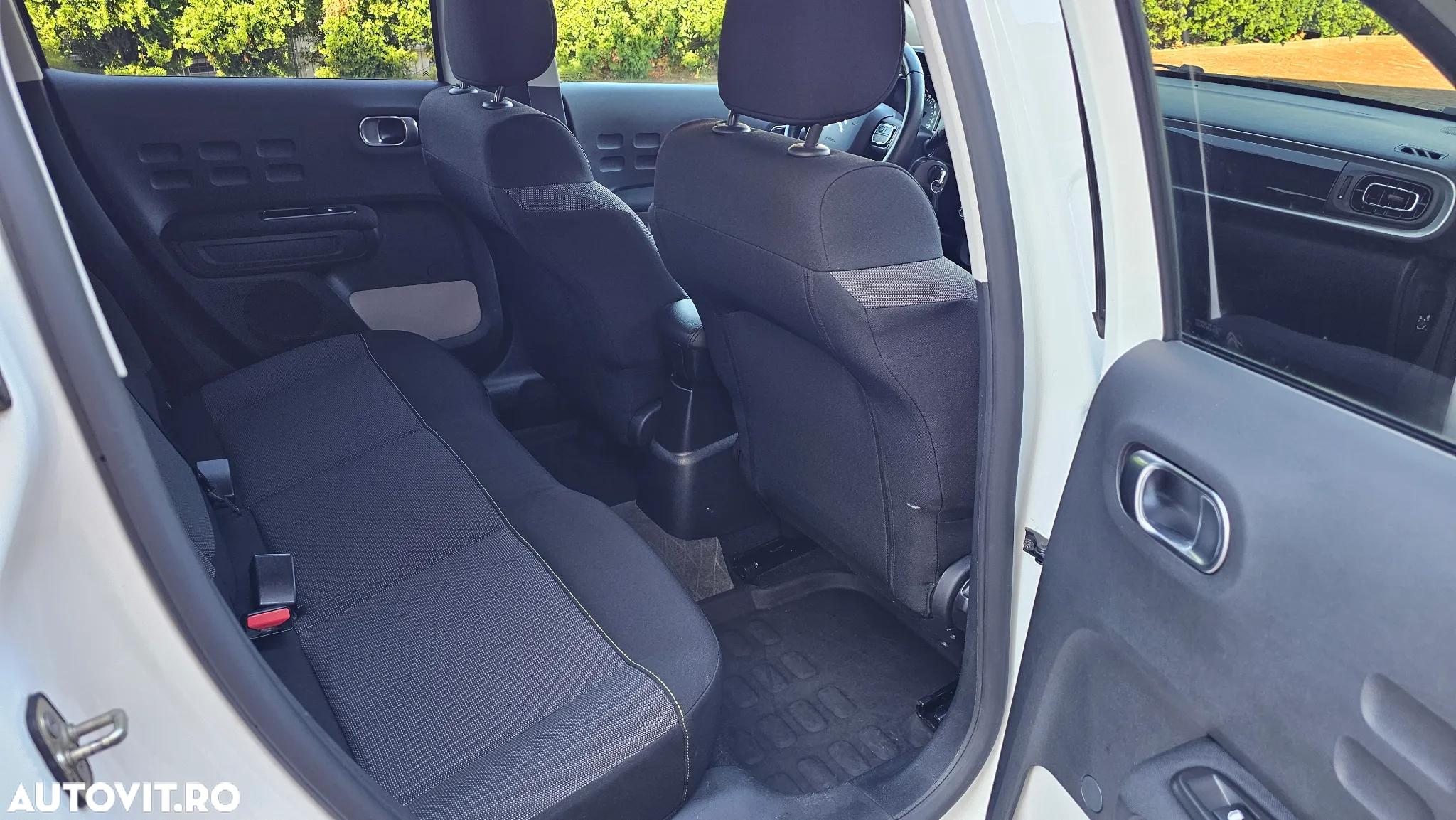 Citroën C3 1.2 PureTech S&S EAT Feel - 8