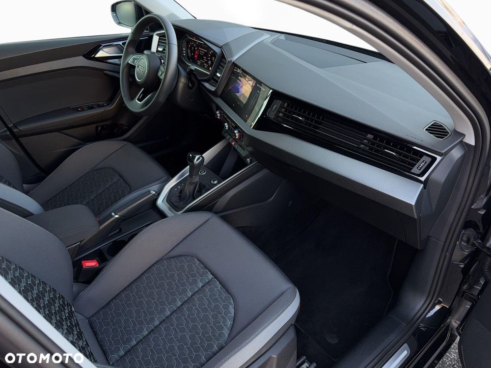 Audi A1 Sportback 35 TFSI Advanced S tronic - 12