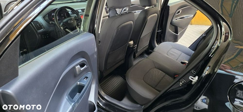 Kia Rio 1.2 L Business Line - 12