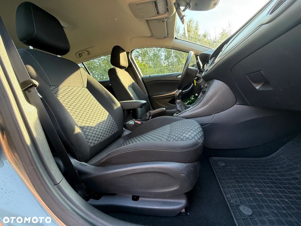 Opel Astra 1.2 T Edition S&S - 20