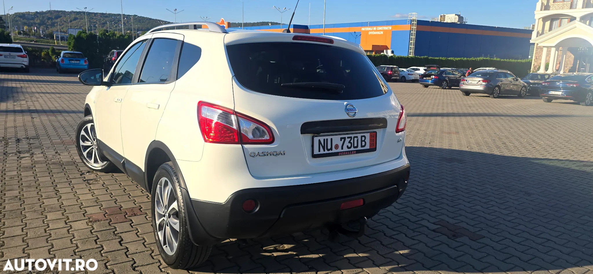 Nissan Qashqai 1.6 DCI ALL-MODE 4x4i TEKNA+ - 4